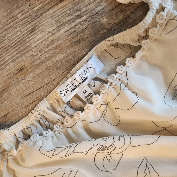 Sweet Rain Floral Midi Dress — Cream with Gray Floral Print - Picture 4 of 4